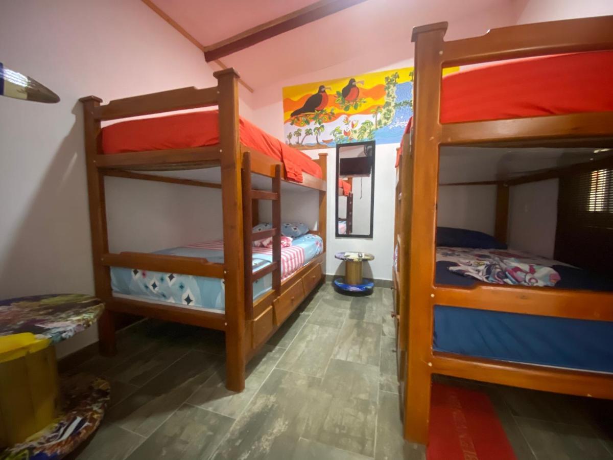 Acuarios Hostal Playa Ladrilleros Exteriér fotografie